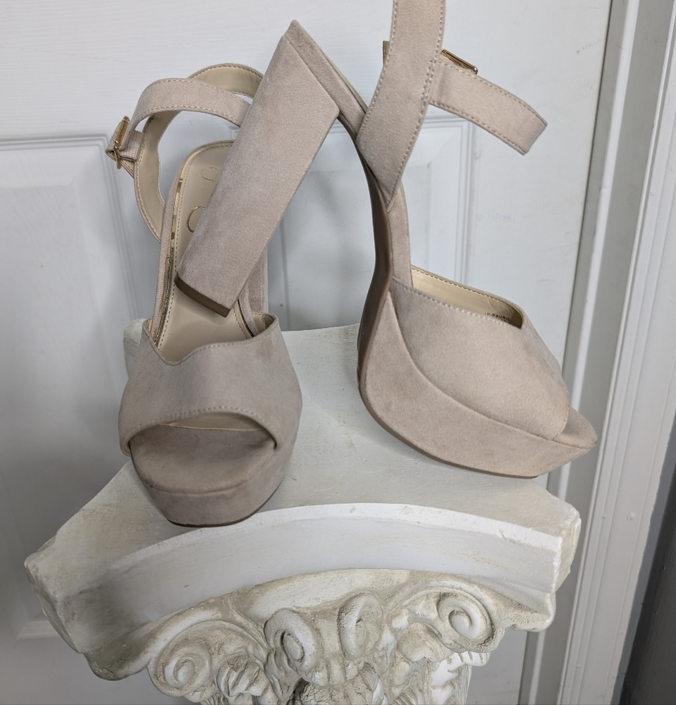 Jessica Simpson Elegant  Beige Wide Heel Velvet Platform Shoes